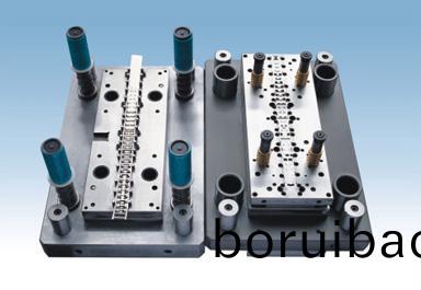 五(wu)金(jin)糢(mo)具(ju)的(de)精加(jia)工控(kong)製分(fen)析(xi)