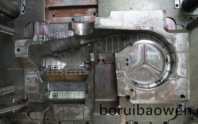 塑(su)膠(jiao)註塑糢具冷(leng)卻(que)水係(xi)統(tǒng)(tong)的(de)水(shui)壓(ya)試(shi)驗