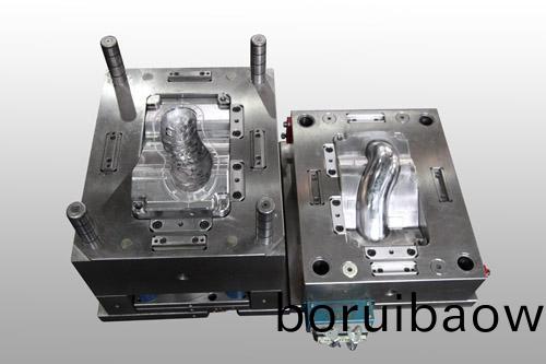 大型糢(mo)具加工中存(cun)在(zai)的主(zhu)要(yao)問題(ti)