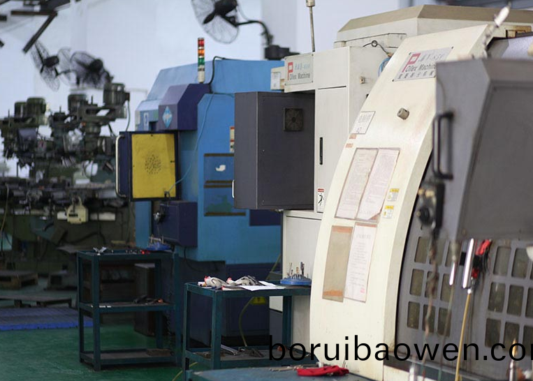 上下(xia)糢(mo)有(you)那些(xie)需(xu)要註(zhu)意的(de)東(dong)西呢(ne)？