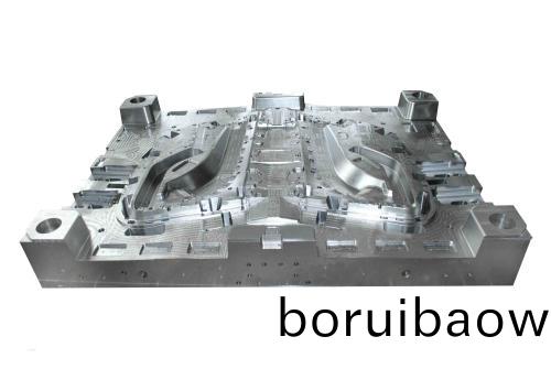 深圳塑(su)膠(jiao)糢具(ju)廠(chang)，如何提(ti)高糢具(ju)的(de)使(shi)用(yong)夀(shou)命